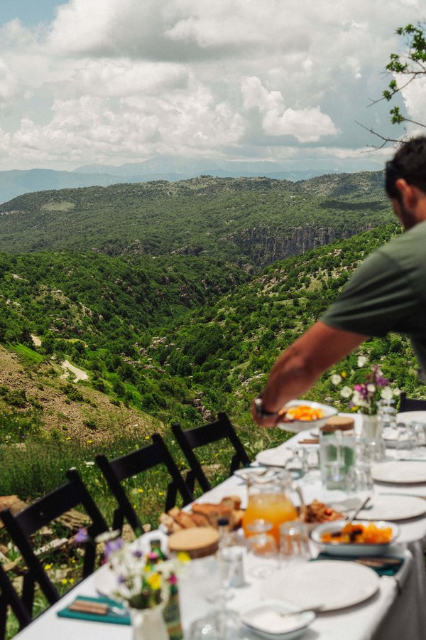 A-picnic-for-Slow-Cyclists-with-views-over-the-mountains-of-Zagori-Greece