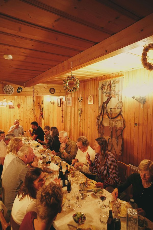 Slow-Cyclists-enjoying-dinner-in-a-traditional-Bucovina-guest-house